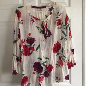 Floral shirt with bell sleeves